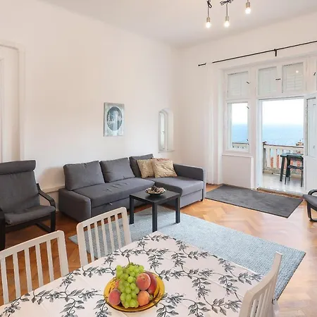 Splendid View * オパティヤ